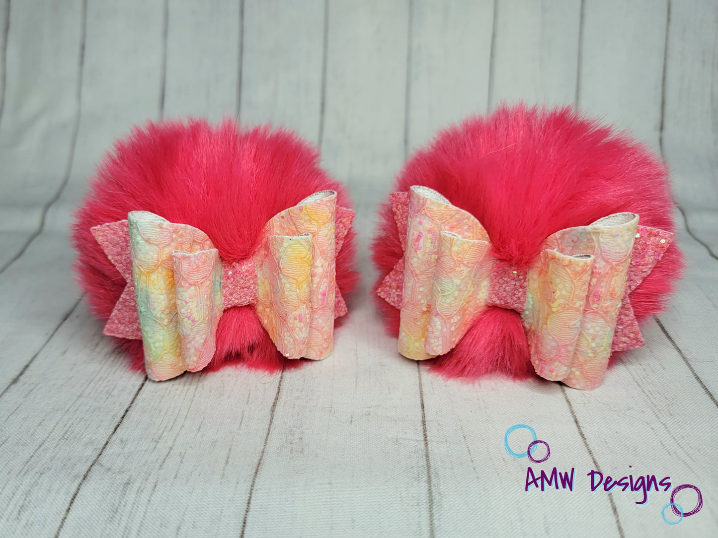 Coral Lace Pom Piggies