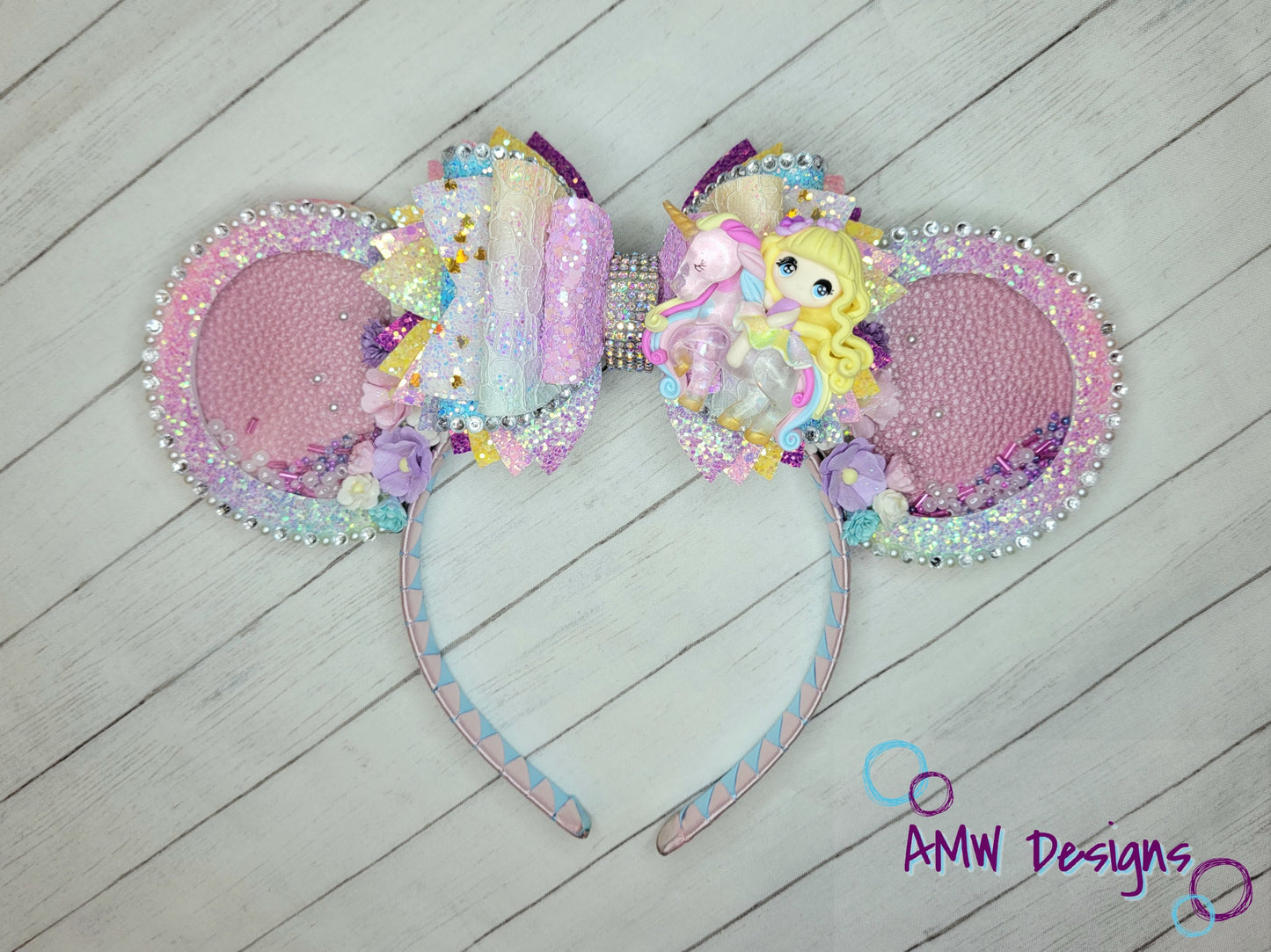 Pastel Unicorn Shaker Ears