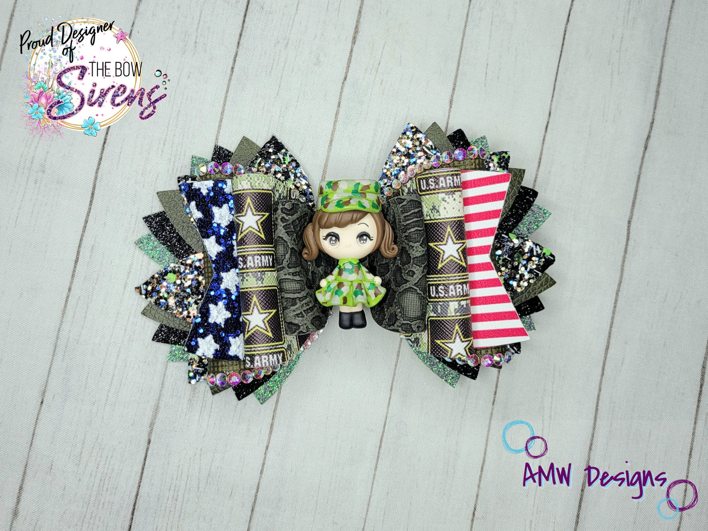 Brunette US Army Girl Bow