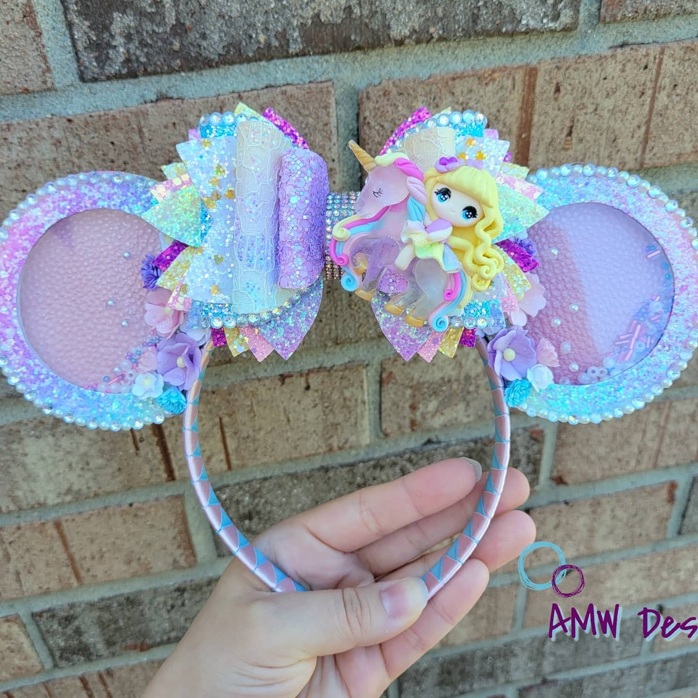 Pastel Unicorn Shaker Ears